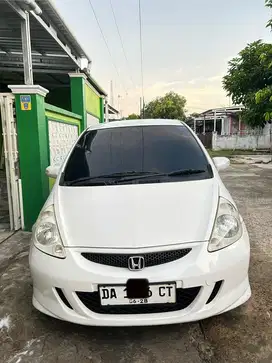 HONDA JAZZ VTECH MANUAL SPORTY