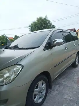 Toyota Innova G Manual Solar 2007