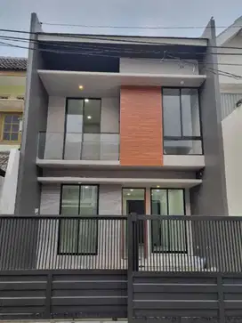 Rumah 2 Lantai Baru SHM di Pantai Mentari Minimalis Siap Huni