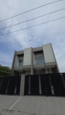 GRESS! TENGGILIS MEJOYO SELATAN