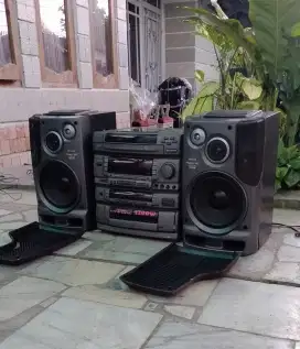BIG COMPO AIWA  Z-K28