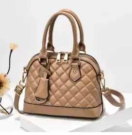 Tas fashion wanita