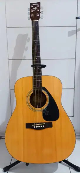 DIJUAL GITAR AKUSTIK ELECTRIK STRING YAMAHA FX310