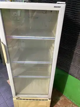 Showcase Sharp 3 Rak