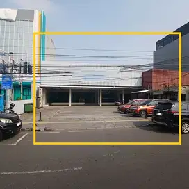 Disewakan Ruang Usaha , Luas 450m2 di Rawamangun
