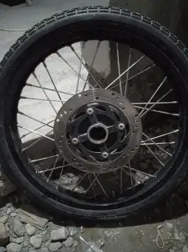 Pelk bekas sama ban nya