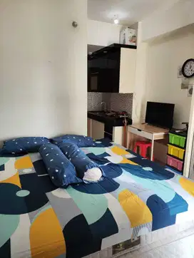 Disewakan sewa bulanan apartemen puncak darmahusada full furnis