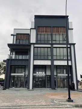 Ruko Aniva Studio Loft Hadap Jalan Boulevard di Gading Serpong