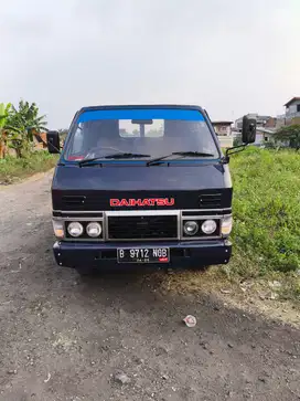Daihatsu Delta 1996 Bensin