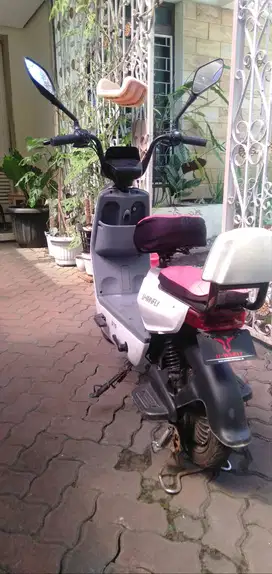sepeda listrik UWINFLY