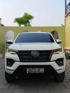 fortuner vrz 2021 tgn1 km40rb istimewa