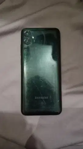 Samsung Galaxy A04e Hitam Bekas Mulus | Fullset | Siap Pakai