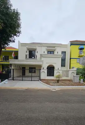 Dijual rumah mewah dengan private pool di kotawisata cibubur