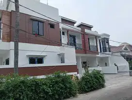 Di Jual Rumah Mewah Di Cempaka putih Timur IV jakarta pusat
