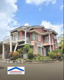 Legenda Wisata Rumah Hook , siap huni , Harga Menarik , Halaman Cantik