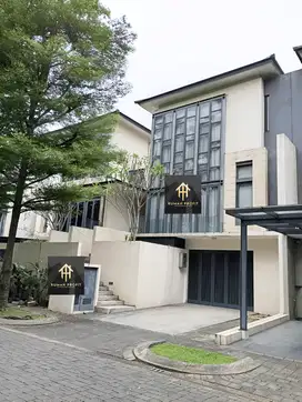 Dijual atau Disewakan Rumah Mewah di Nava Park BSD City Tangerang