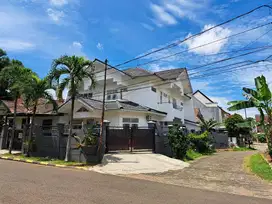 Rumah kos 12 kamar Murah Bagus di Griya Loka, BSD City, Tangerang