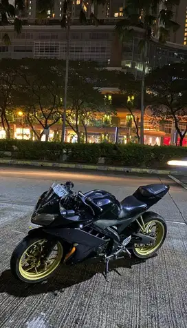 R15 V2 2014 KM 72000