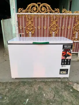 jual frezzer box merk gea kapasitas 400lt.