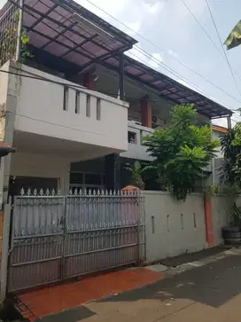 Dijual Rumah 2 Lantai Pondok Pekayon Indah, Selangkah ke  Grand Galaxy