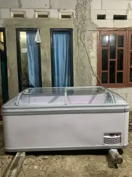 jual frezzer sleding kaca merk hier 800lt.