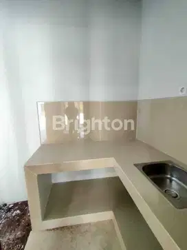 Dijual Rumah Eastern Park 2LT