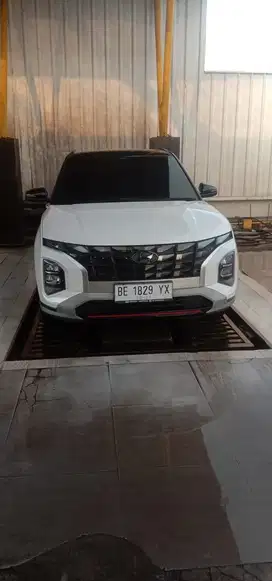 Di jual mobil hyundai creta tahun 2023