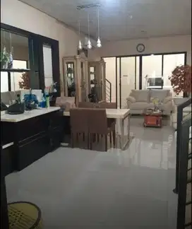 jarang ada rumah dijual di serenity kompleks one gate bagus, terawat