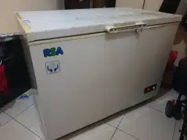 Tenda karnival jualan