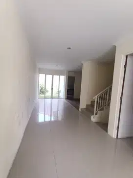 Jual murah rumah baru gress 2 lantai rungkut luas 150m2 hanya 1M an