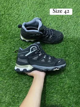 Sepatu Boots dan Trail Run
