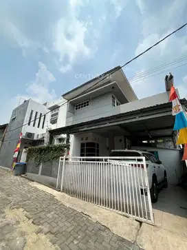 Rumah Strategis Dekat Tol Dan Kampus Di Jl Pendowo Limo Depok