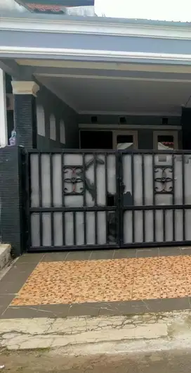 Akses Tol, lebar 8, siap huni rumah di Kota Harapan Indah, Bekasi