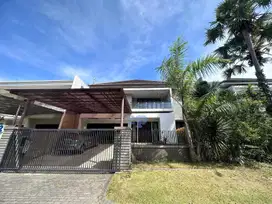 Rumah 2 Lantai Bagus HGB di Graha Famili Siap Huni