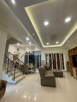Dijual Rumah Cantik Rapi Siap Huni Trimezia Gading Serpong