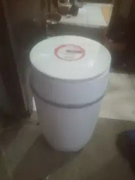 Mesin cuci portable mito 3,5 kg normal siap pakai nego tipis