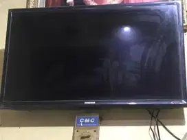Tv Samsung 32inc belum SMART