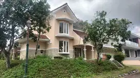 RUMAH MEWAH DALAM CLUSTER DI JALAN KALIURANG KM 9