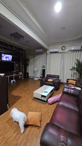 Dijual Rumah Full Furnished  4 Lantai di Pademangan