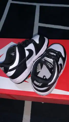 Sepatu nike anak kecil