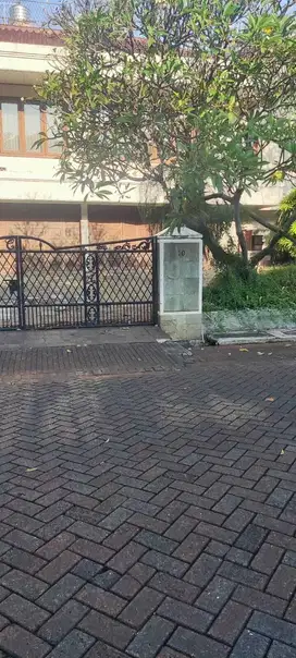 DIJUAL CEPAT RUMAH BESAR VILLA TAMPAK SIRING KELAPA GADING JAKARTA UTA