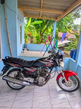 HONDA MEGAPRO 2005