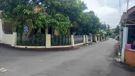 Dijual Cepat Tanah Luas Bonus Rumah Area Strategis Jln Kaliurang