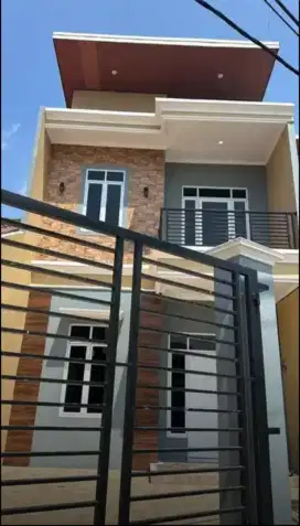 Rumah cantik siap huni Boulevard HI siap huni jual cepat