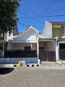 Dijual Rumah Rungkut Asri Row Jalan 4 Mobil.