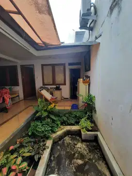 Dijual rumah siap huni lt.200m si Villa Melati Mas, Serpong