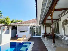 KBP1445 Beautiful villa with modern Joglo Mix Balinese style in Sanur.
