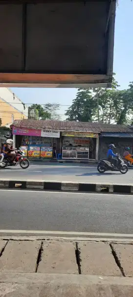 Dijual Kios toko di pinggir jalan raya