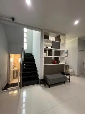 Dijual rumah di golflake kapuk jakbar