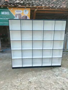 Rak multifungsi